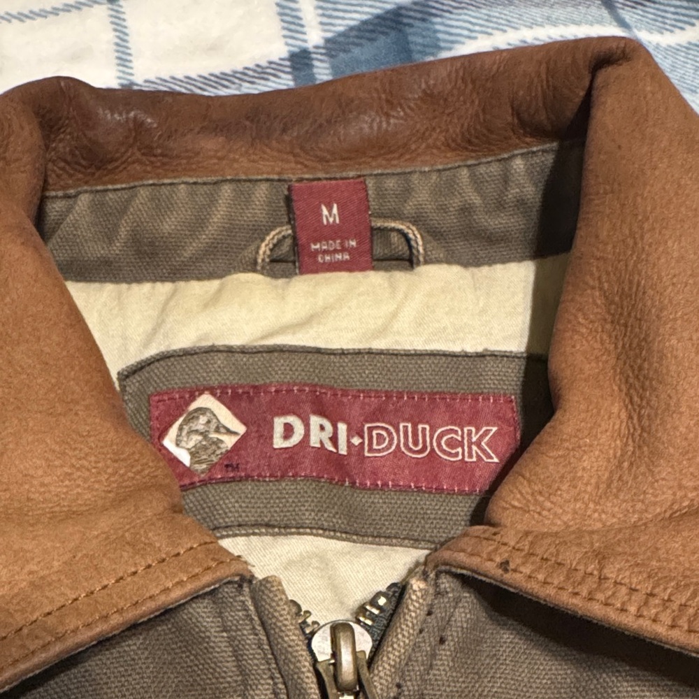 Men’s Dri Duck Jacket Medium - Picture 2 of 8